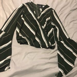 Crop top with bell sleeves